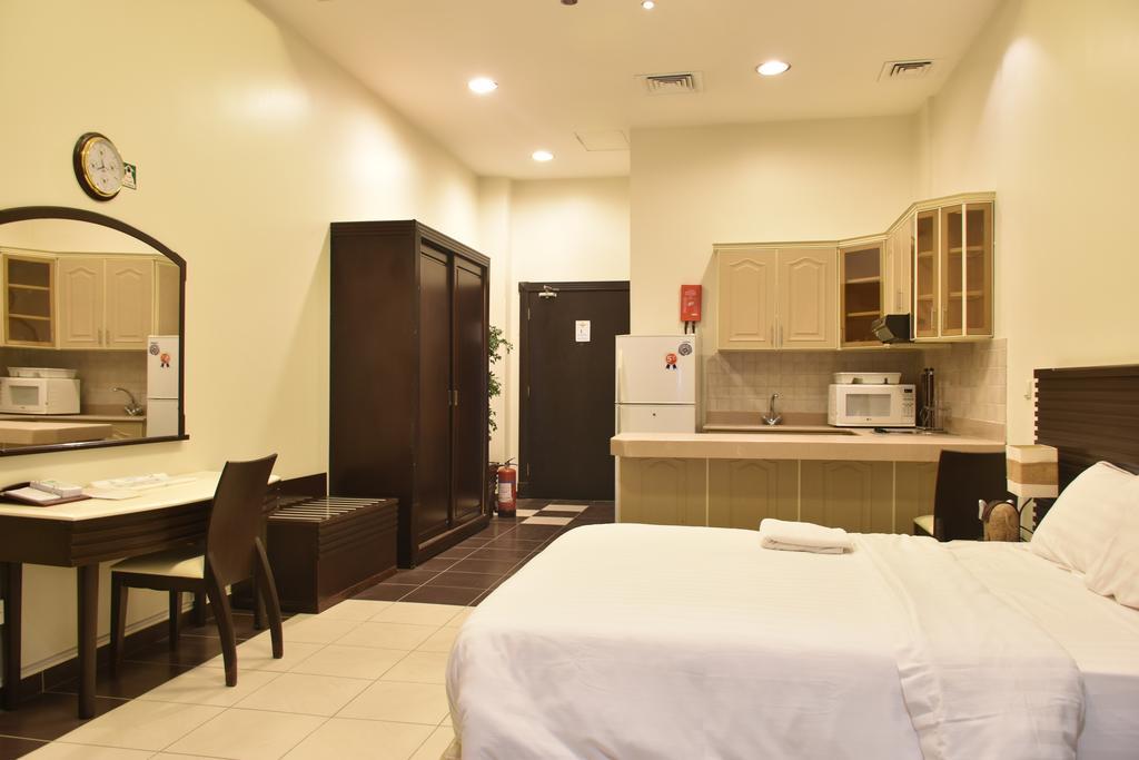 Al Tayyar Suites & Hotel Apartments - ריאד מראה חיצוני תמונה