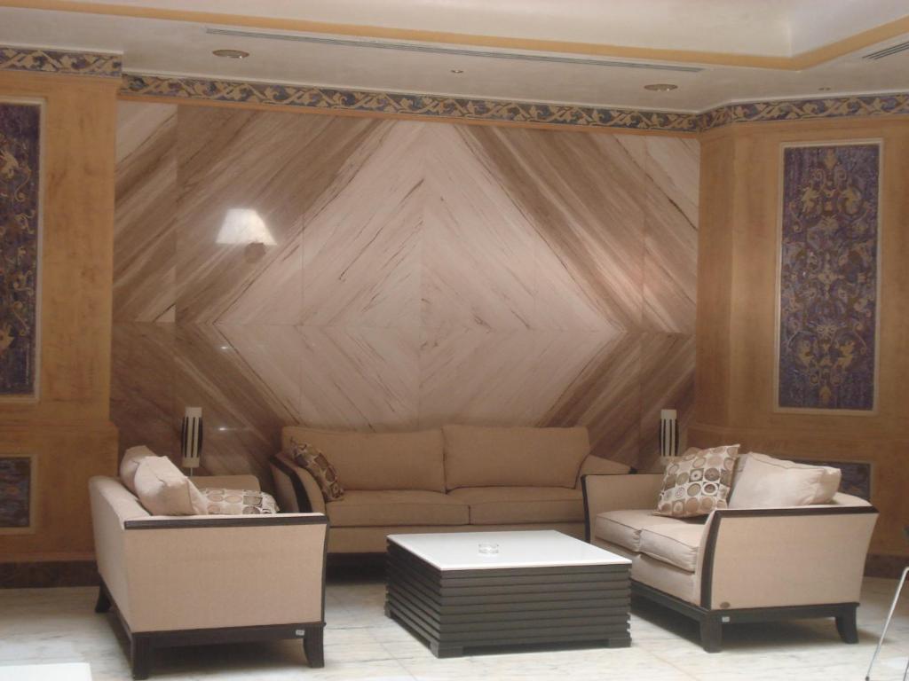 Al Tayyar Suites & Hotel Apartments - ריאד מראה חיצוני תמונה