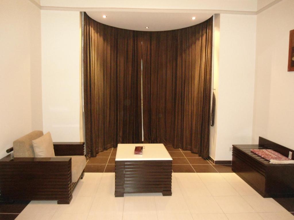 Al Tayyar Suites & Hotel Apartments - ריאד חדר תמונה